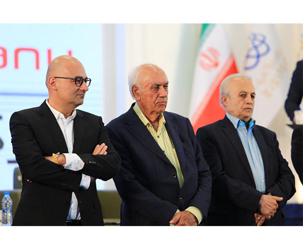رویداد باشکوه دیگری از نشریه وزین تجارت طلایی رویداد باشکوه دیگری از نشریه وزین تجارت طلایی