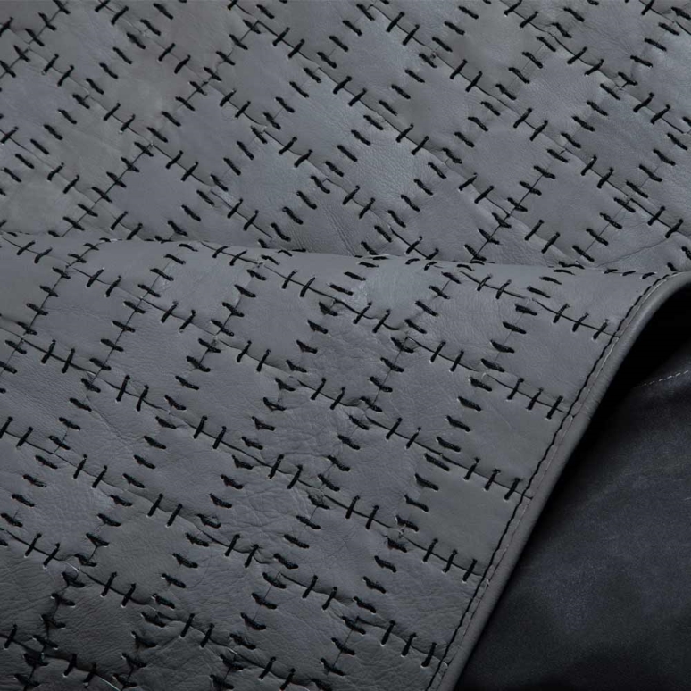 فرش چرمی با قالب 4.2*4.2