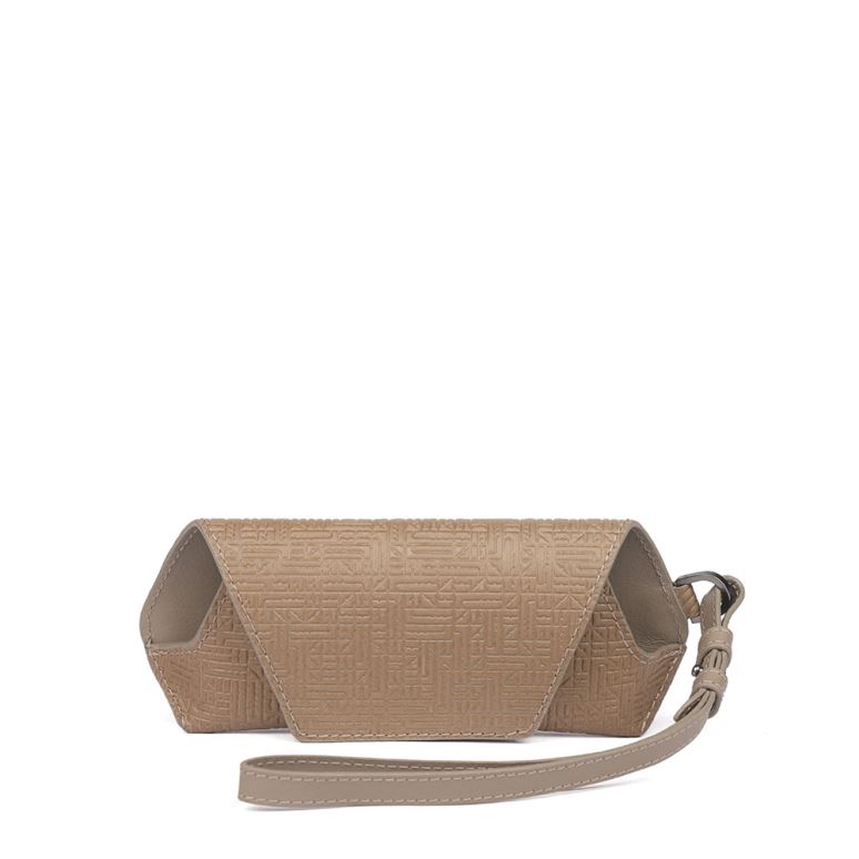 چارم جای عینک